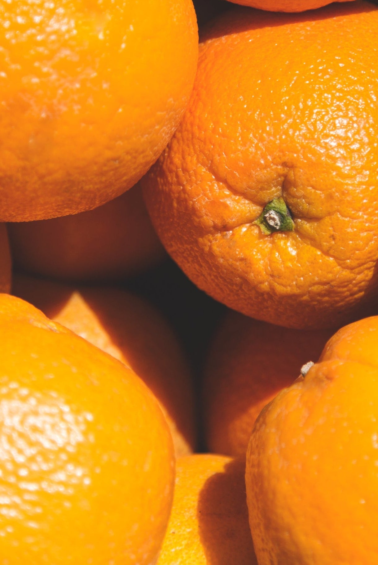 Close-up of a pile of oranges